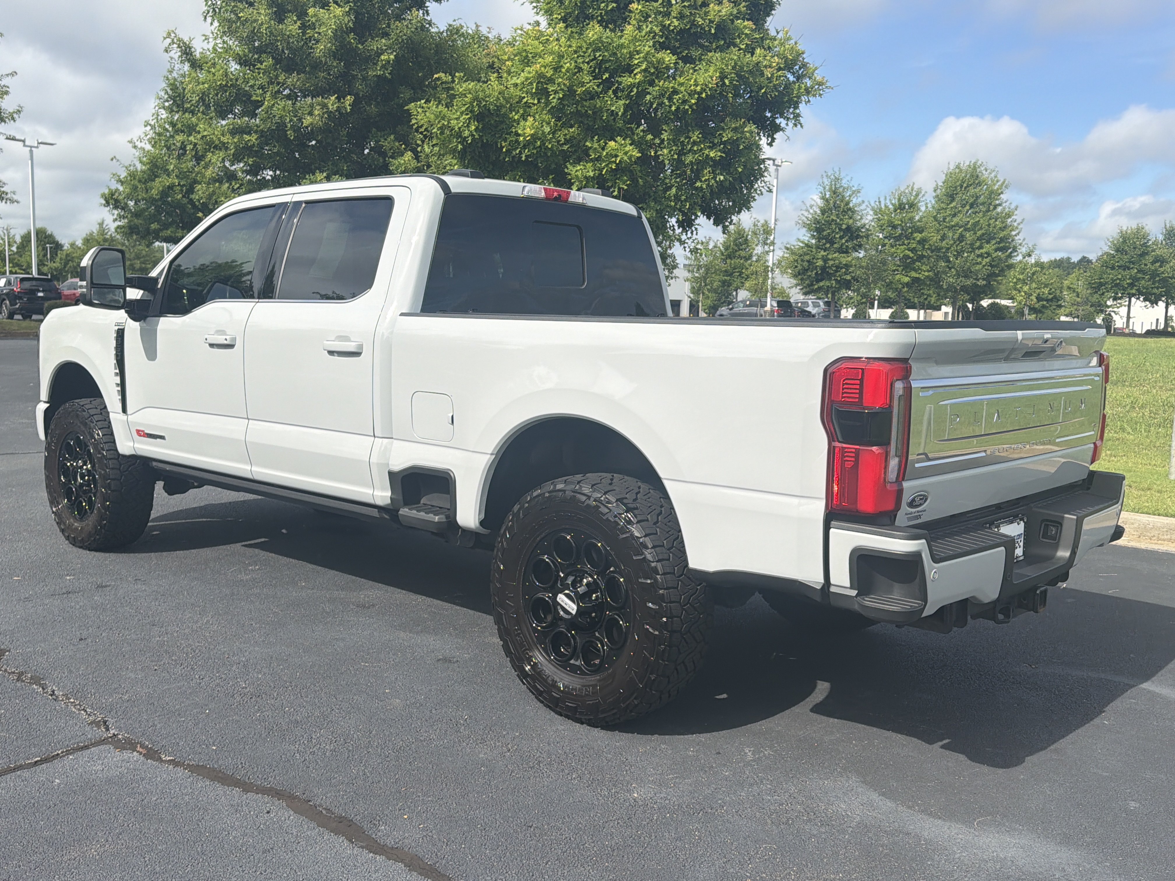 Used 2026 Ford F350 Platinum w/ Platinum Plus Package AWD/4WD image 7