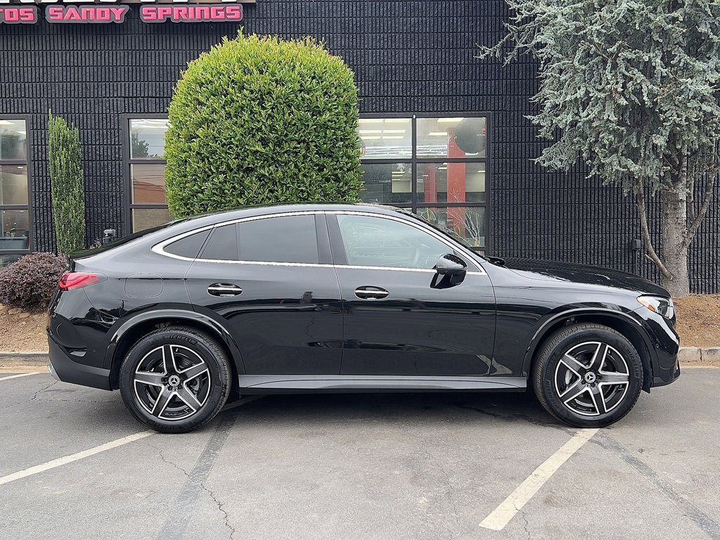 Used 2025 Mercedes-Benz GLC 300 4MATIC w/ AMG Line image 19