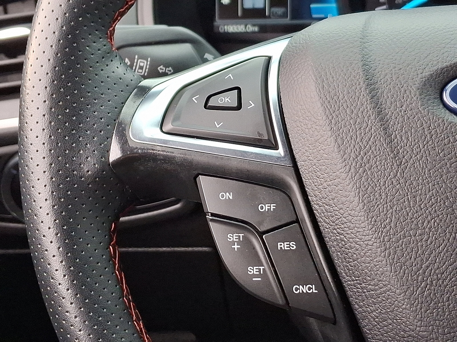 Used 2024 Ford Edge ST-Line w/ Cargo Accessory Package image 20