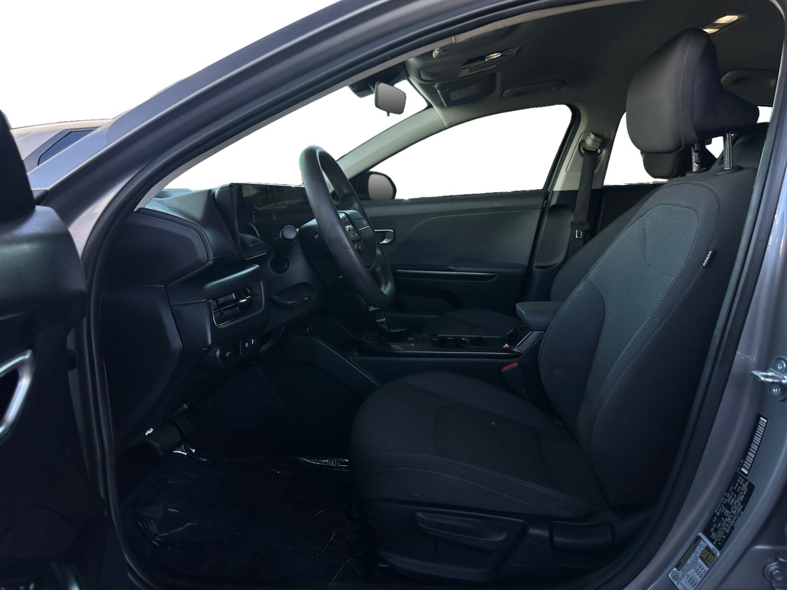 Used 2025 Kia K4 FWD image 9