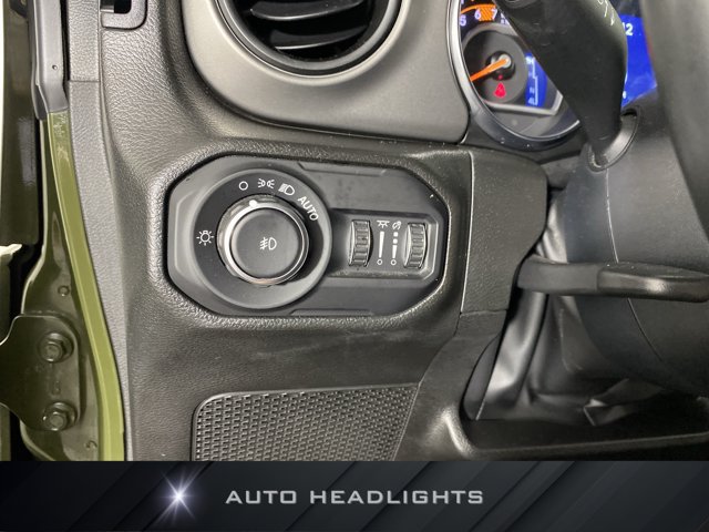 Used 2022 Jeep Wrangler Unlimited Sport AWD/4WD image 25