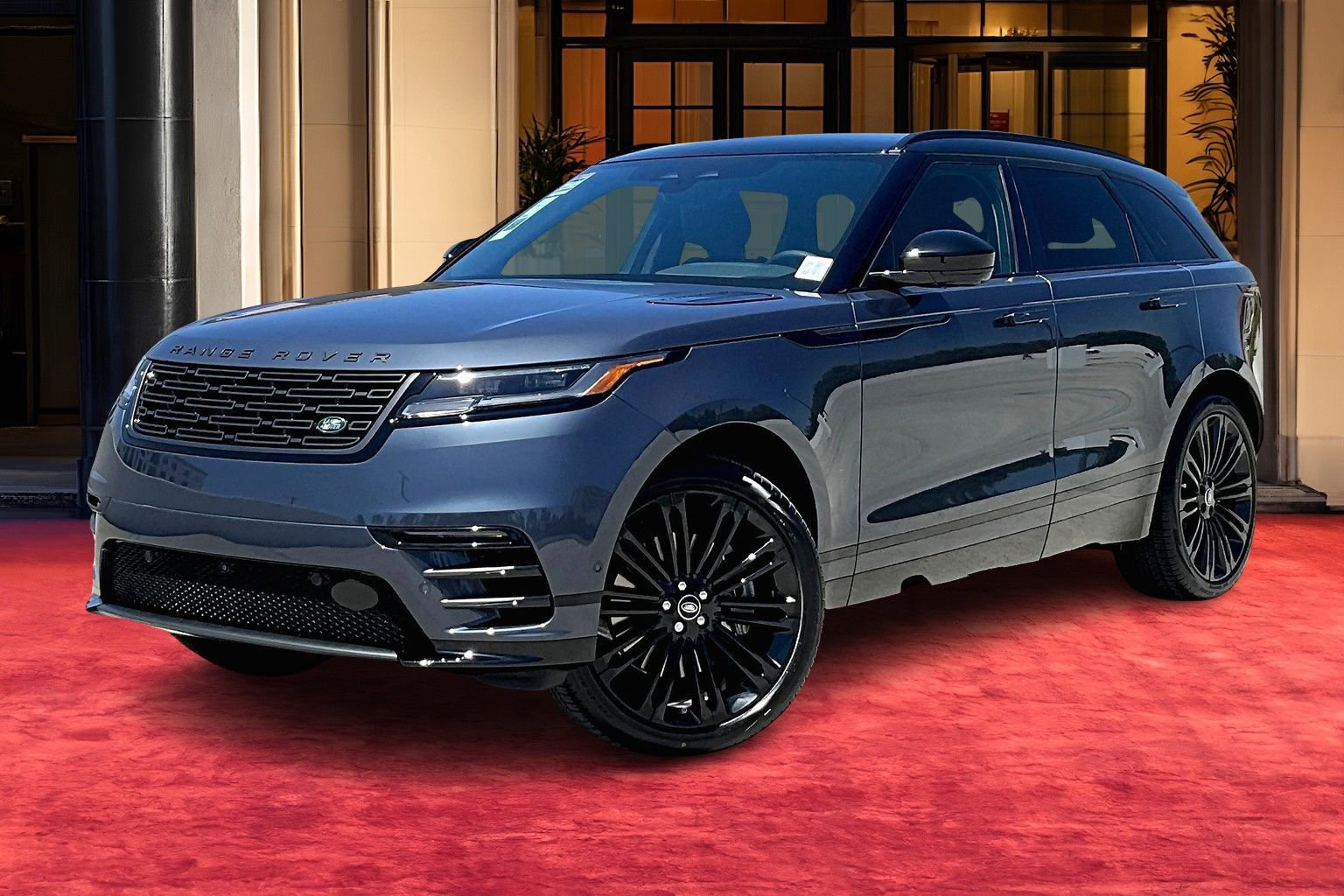 New 2026 Land Rover Range Rover Velar Dynamic SE