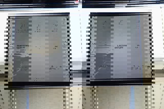 New 2024 Land Rover Range Rover SV image 15