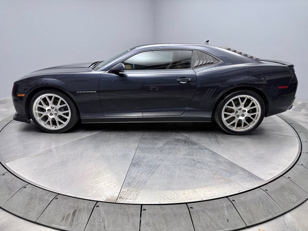 Used 2013 Chevrolet Camaro SS w/ Dusk Special Edition RWD image 8