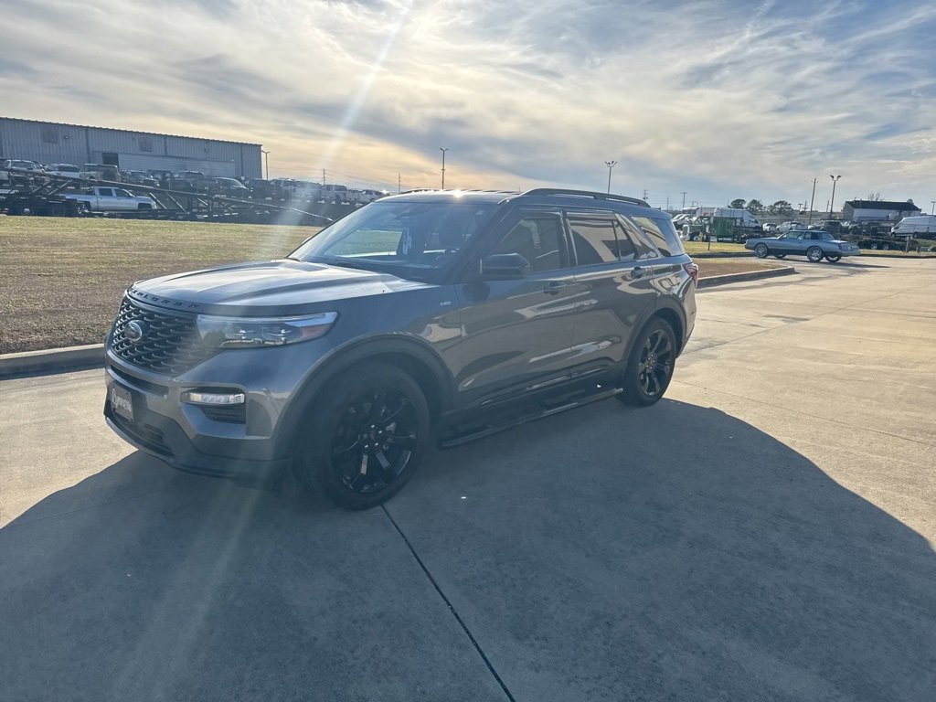 Certified 2023 Ford Explorer ST-Line w/ Class IV Trailer Tow Package image 6