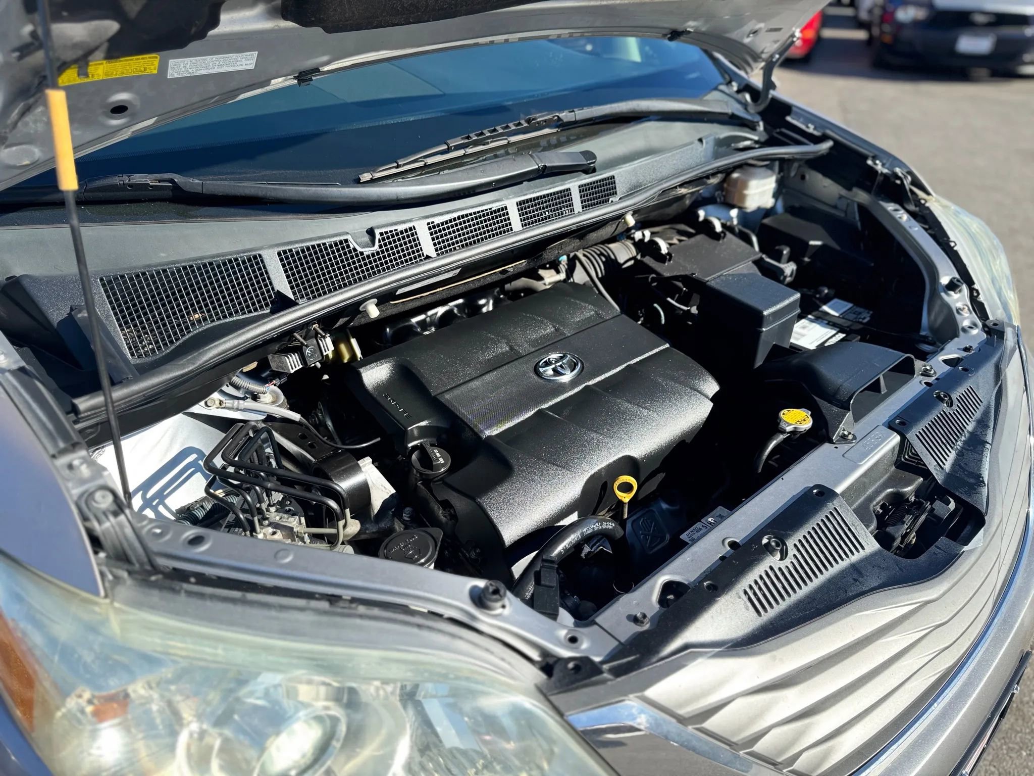 Used 2012 Toyota Sienna XLE image 26