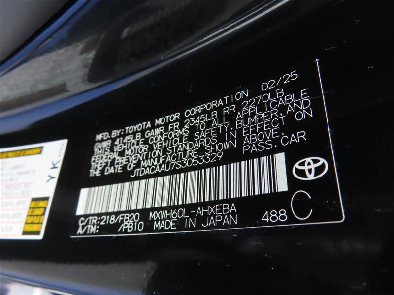 Used 2025 Toyota Prius LE FWD image 32