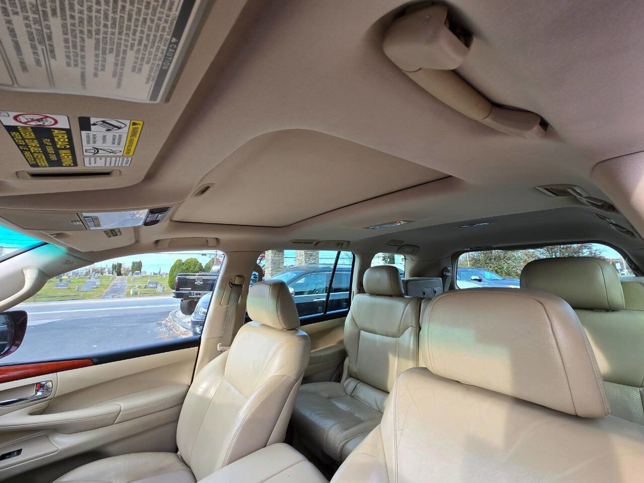 Used 2008 Lexus LX 570 4WD image 24