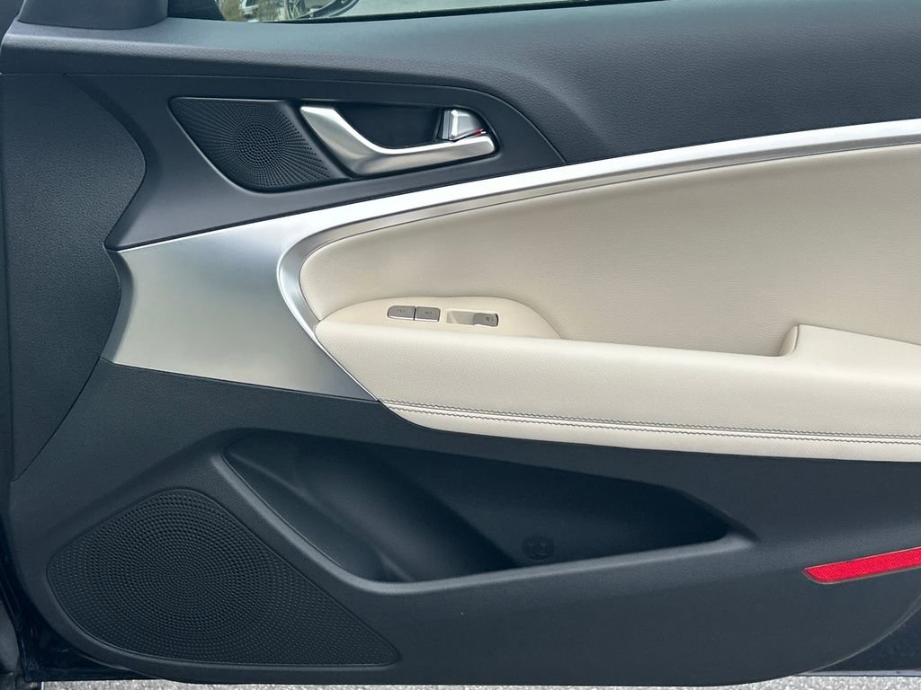 New 2026 Genesis G70 2.5T RWD image 14