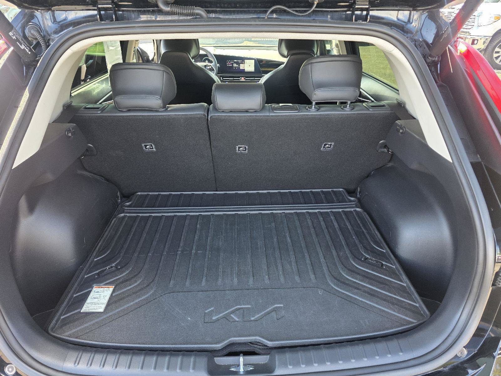 Used 2024 Kia Niro Wind w/ Wind Preserve Package FWD image 17