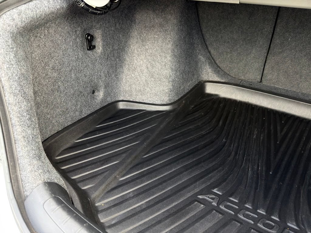 Used 2018 Honda Accord Touring image 39