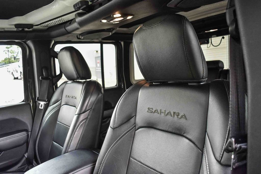 Used 2022 Jeep Wrangler Unlimited Sahara 4xe image 22