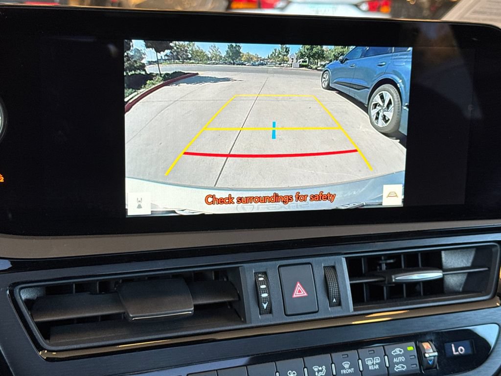 Used 2025 Lexus ES 350 w/ Premium Package FWD image 25