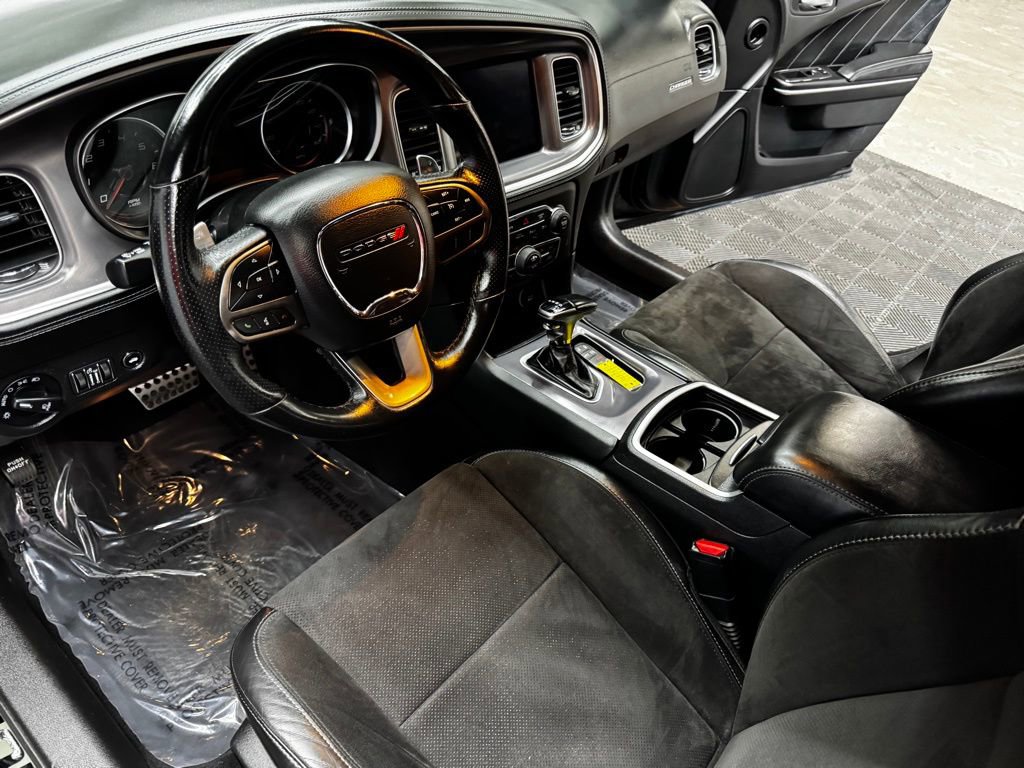 Used 2020 Dodge Charger R/T w/ Plus Group RWD image 33