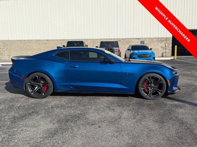Used 2018 Chevrolet Camaro SS image 4