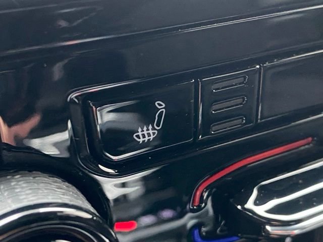 Used 2023 Jeep Grand Cherokee Altitude image 17