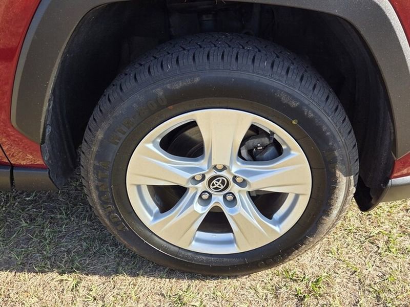 Used 2020 Toyota RAV4 XLE w/ Convenience Package image 15