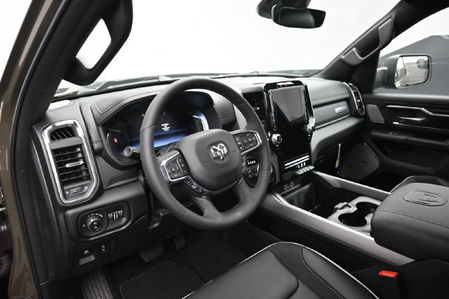 New 2027 RAM 1500 Laramie AWD/4WD image 17