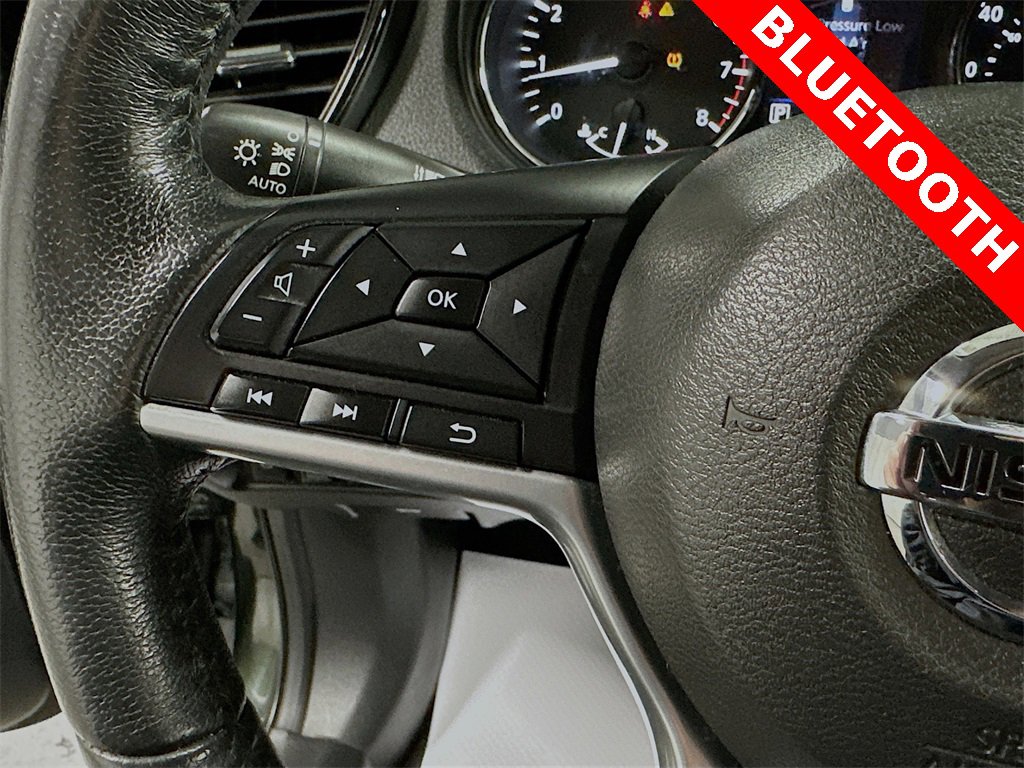 Used 2019 Nissan Rogue SV w/ Premium Package image 37