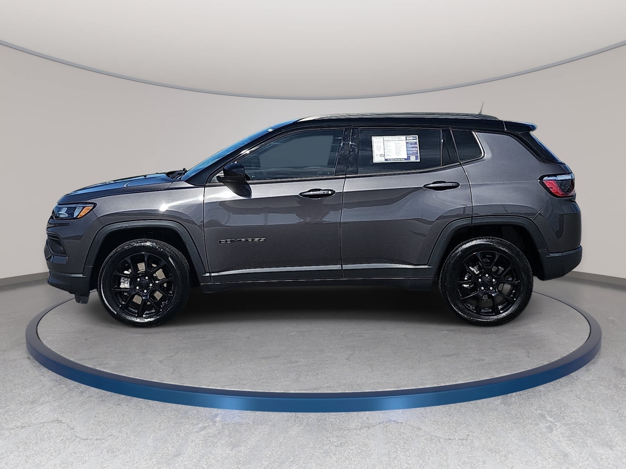 Used 2024 Jeep Compass Latitude w/ Altitude Special Edition AWD/4WD image 8