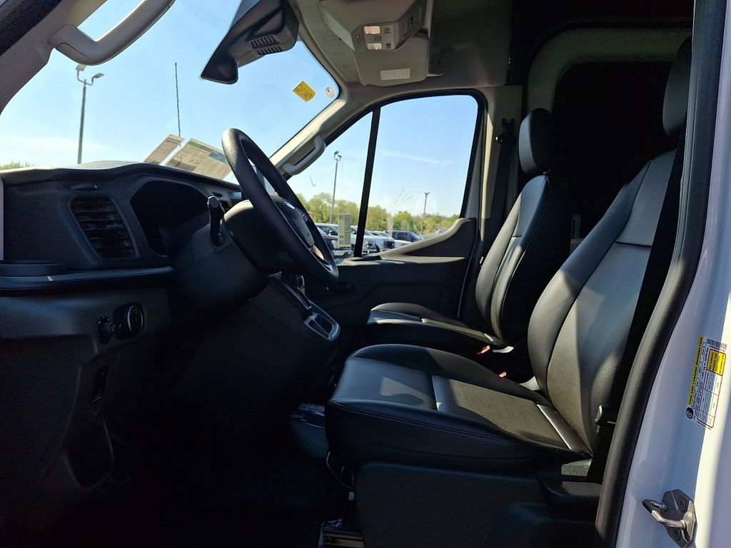 New 2026 Ford Transit 250 148 Medium Roof Extended AWD image 9