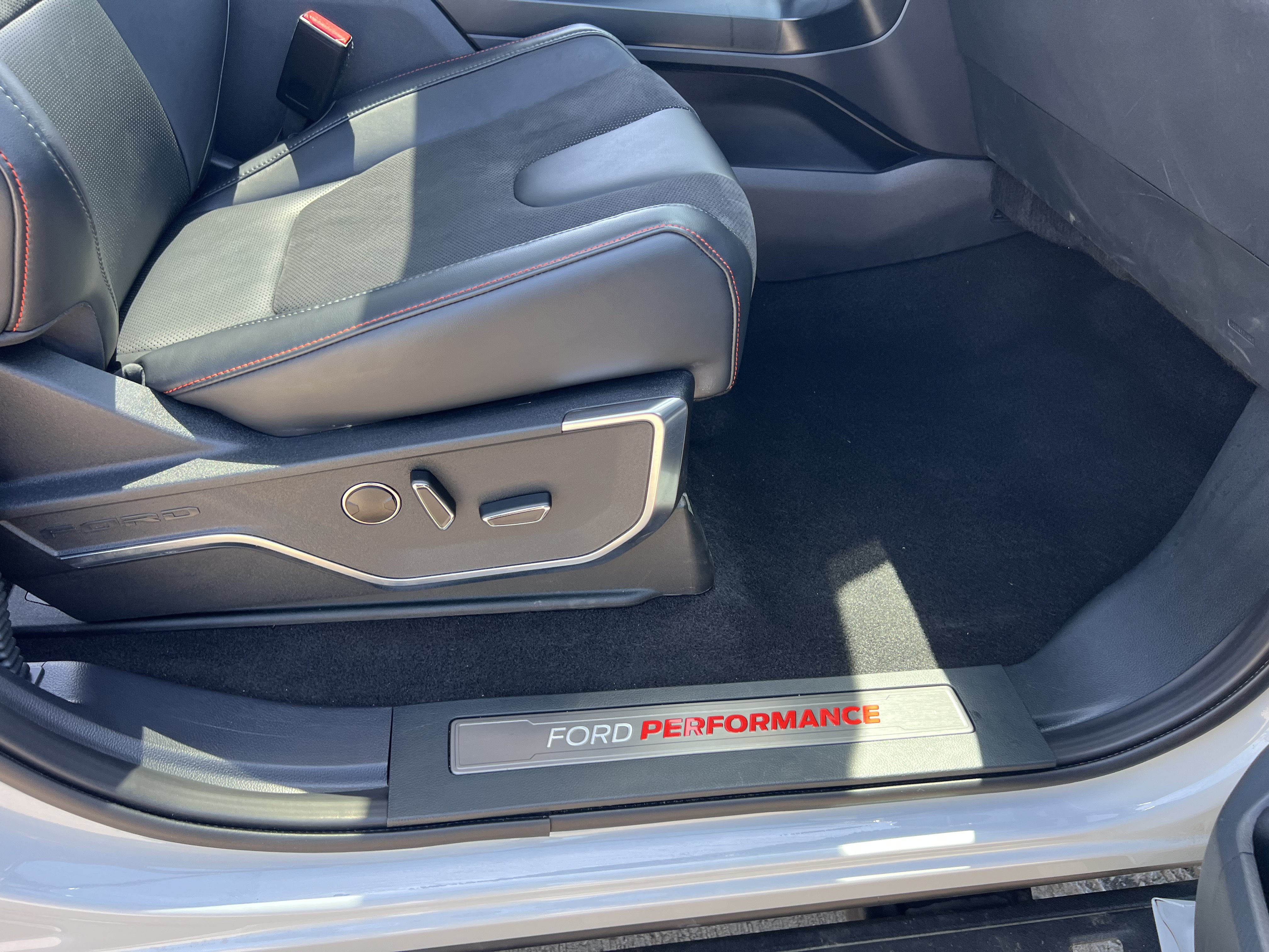 Used 2024 Ford F150 Raptor AWD/4WD image 63