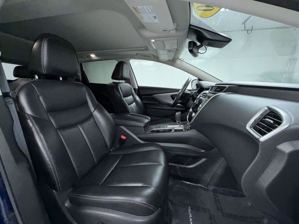Used 2020 Nissan Murano SV w/ Premium Package AWD/4WD image 13