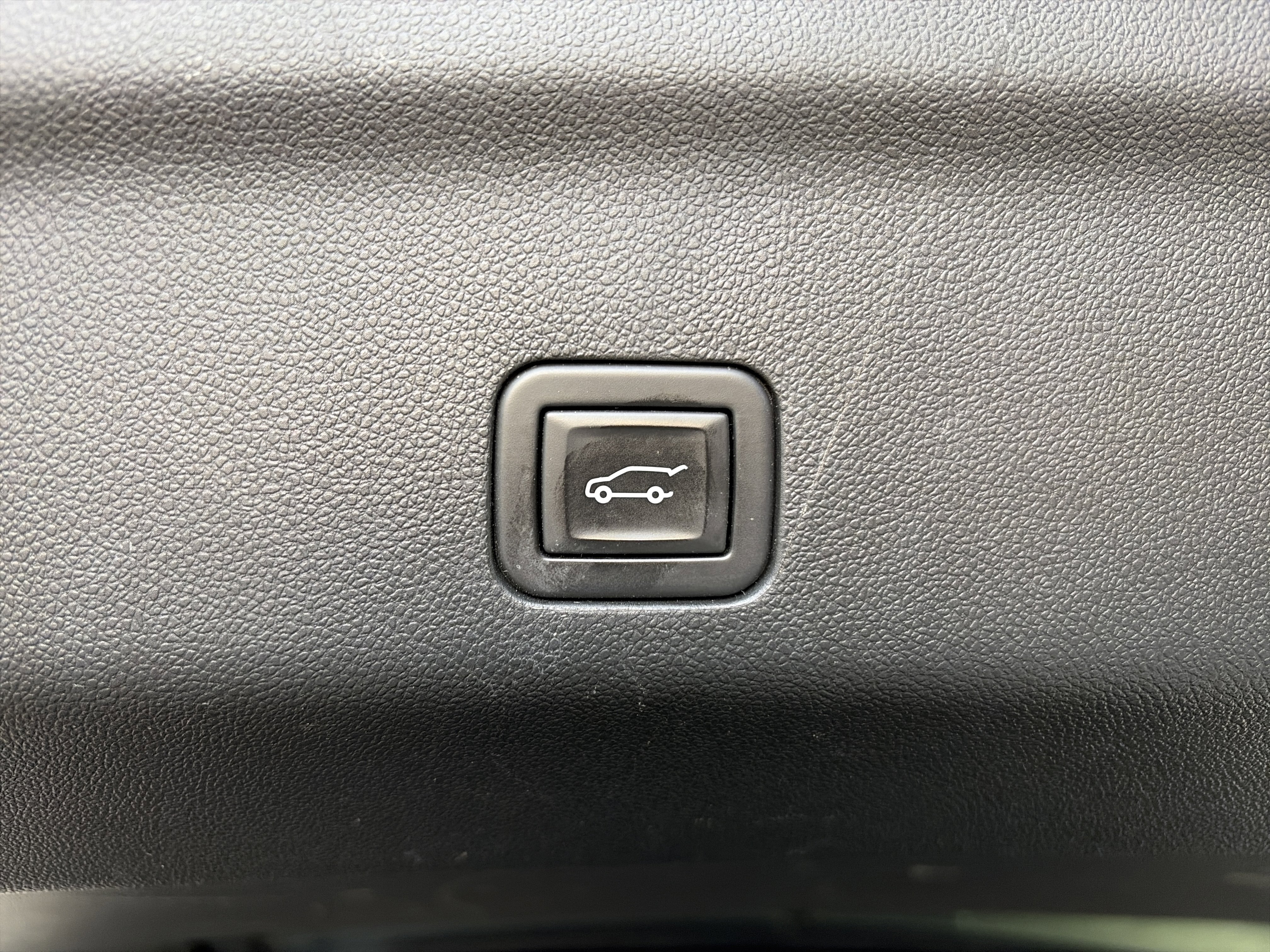 Used 2023 GMC Yukon SLT w/ SLT Premium Package AWD/4WD image 24