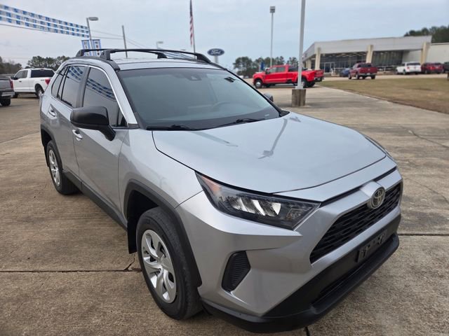 Used 2021 Toyota RAV4 LE w/ Carpet Mat Package (TMS) image 7