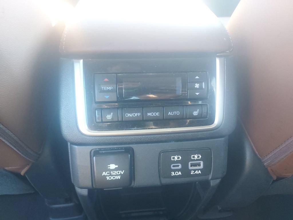 Used 2023 Subaru Ascent Touring AWD/4WD image 12