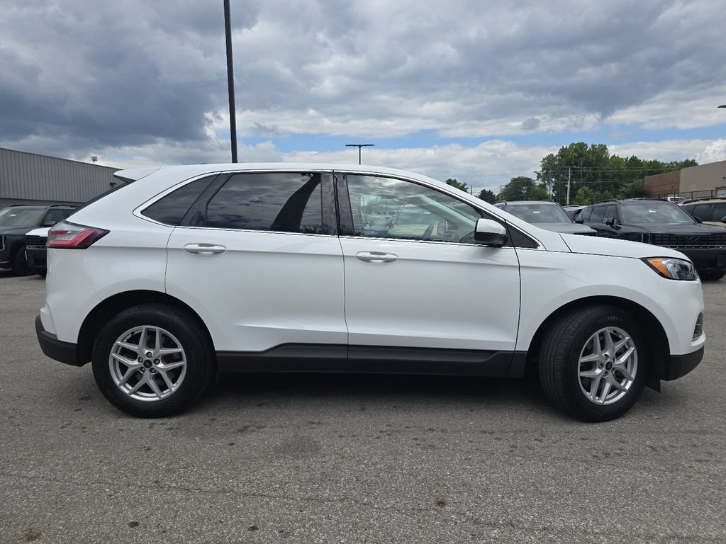 Used 2024 Ford Edge SEL AWD/4WD image 18