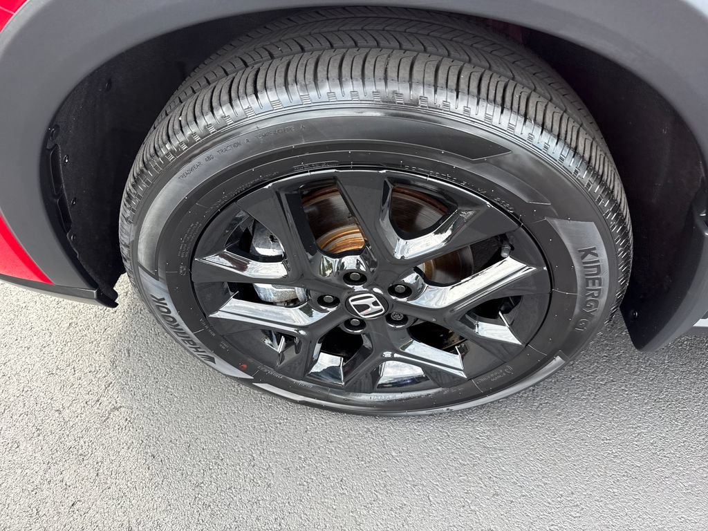 Certified 2025 Honda HR-V Sport image 37
