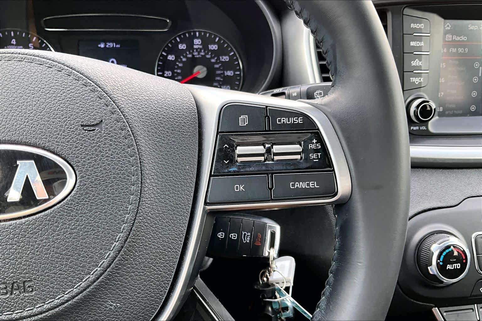 Used 2019 Kia Sorento S AWD/4WD image 25