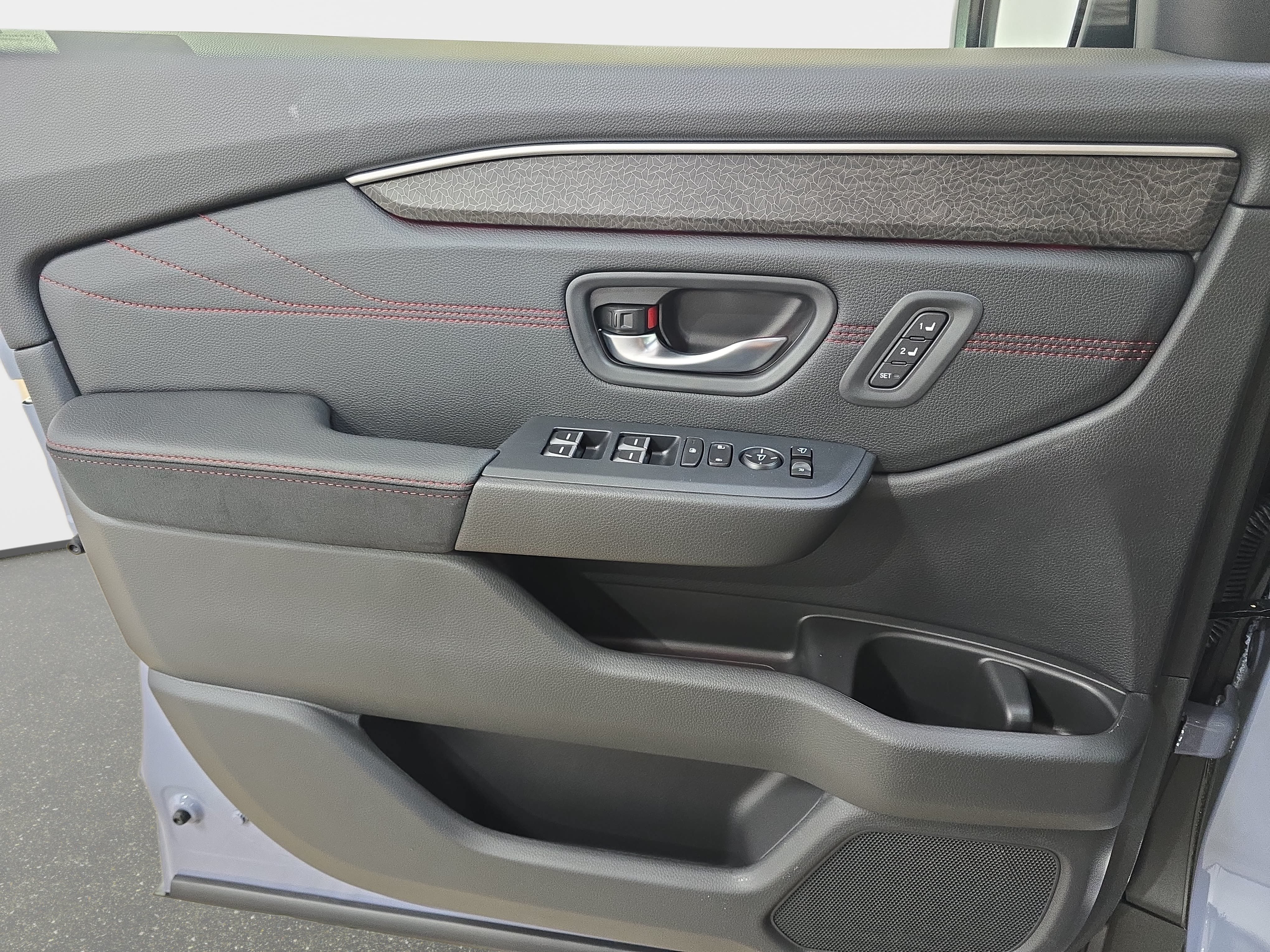 New 2026 Honda Pilot Black Edition image 24