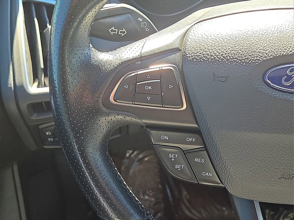 Used 2017 Ford Focus ST image 18