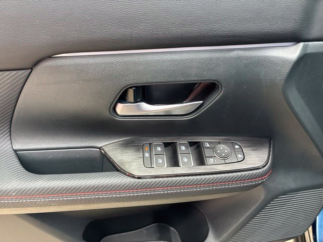 Used 2025 Nissan Kicks SR AWD/4WD image 20