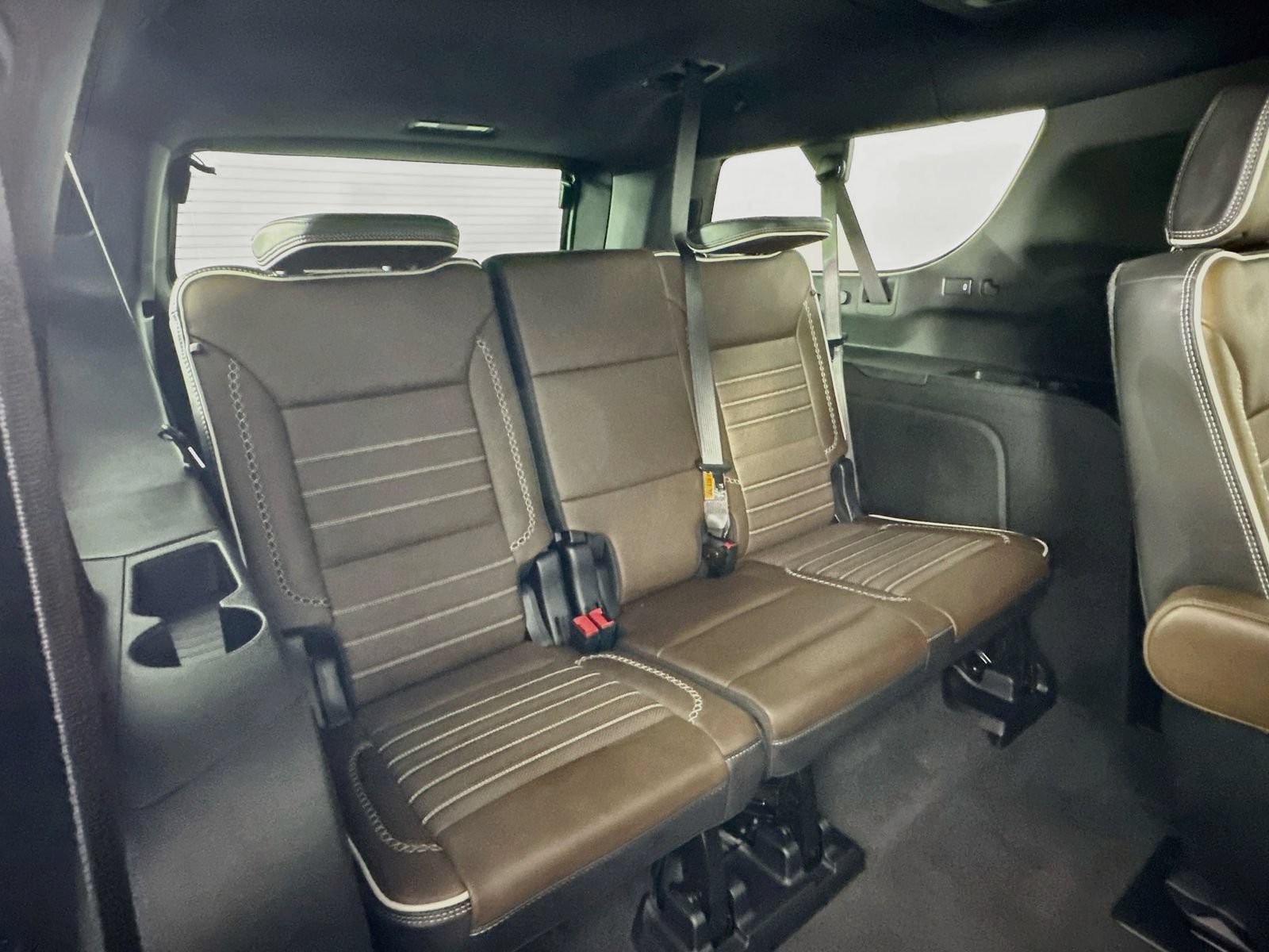 Used 2025 GMC Yukon XL Denali Ultimate AWD/4WD image 31