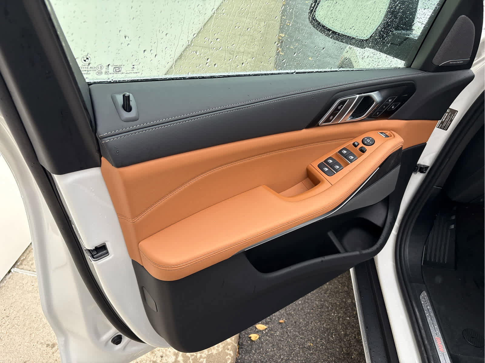 New 2026 BMW X5 xDrive40i w/ Climate Comfort Package image 11