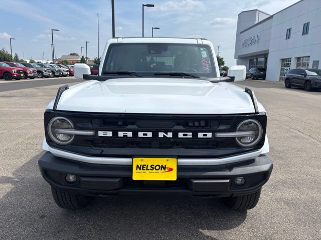 Used 2024 Ford Bronco Outer Banks AWD/4WD image 2