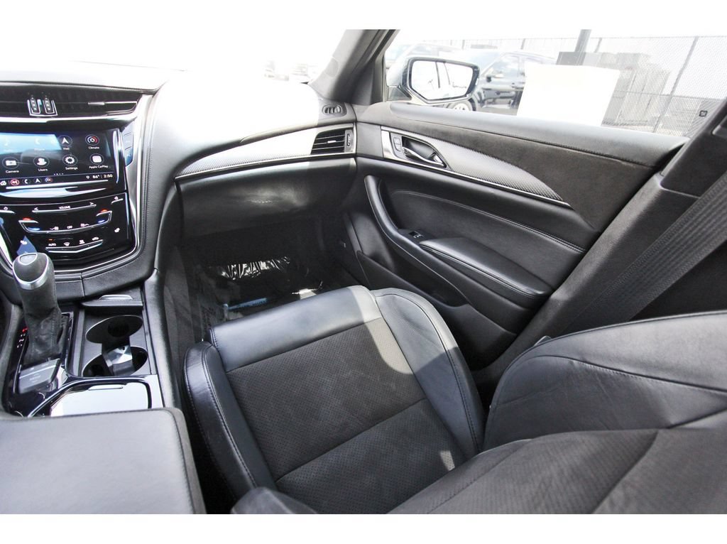 Used 2019 Cadillac CTS V w/ Carbon Fiber Package RWD image 10