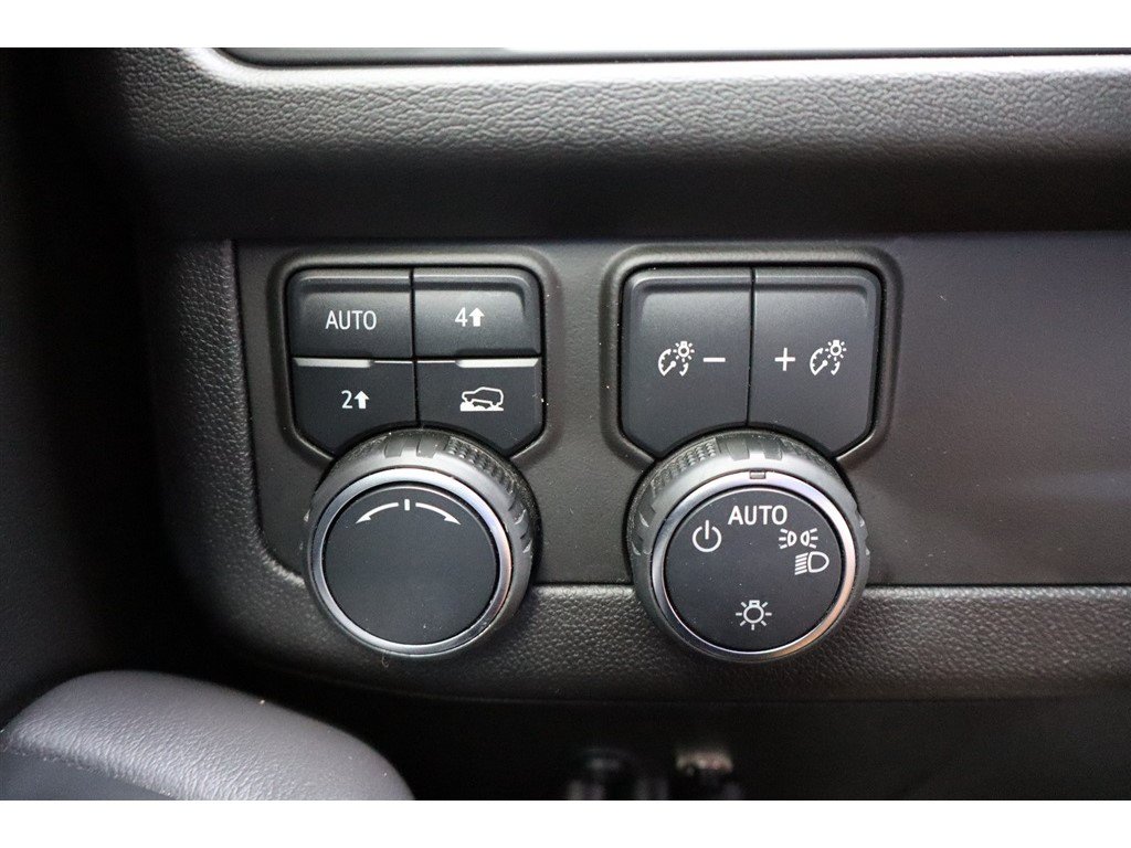 Used 2021 Chevrolet Tahoe LS AWD/4WD image 31