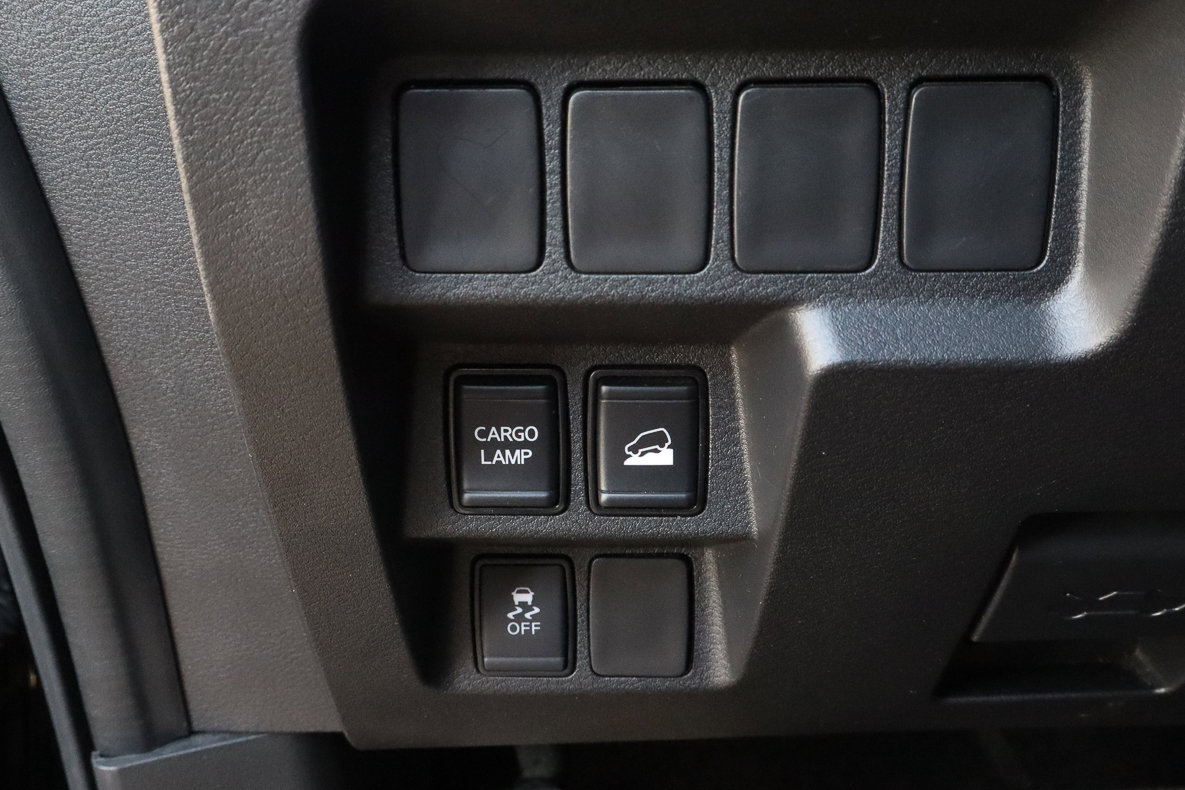 Used 2024 Nissan Frontier SV image 17