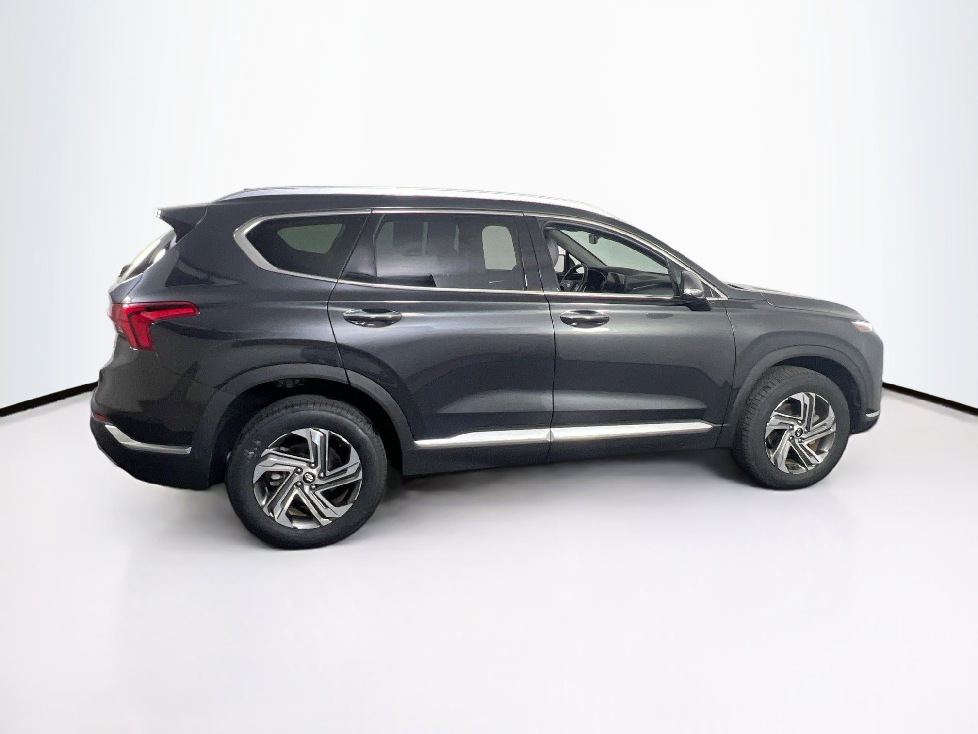 Used 2022 Hyundai Santa Fe SEL w/ Convenience + Premium Package image 4
