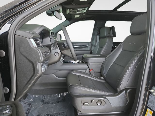 Used 2023 GMC Yukon XL Denali w/ Max Trailering Package AWD/4WD image 16