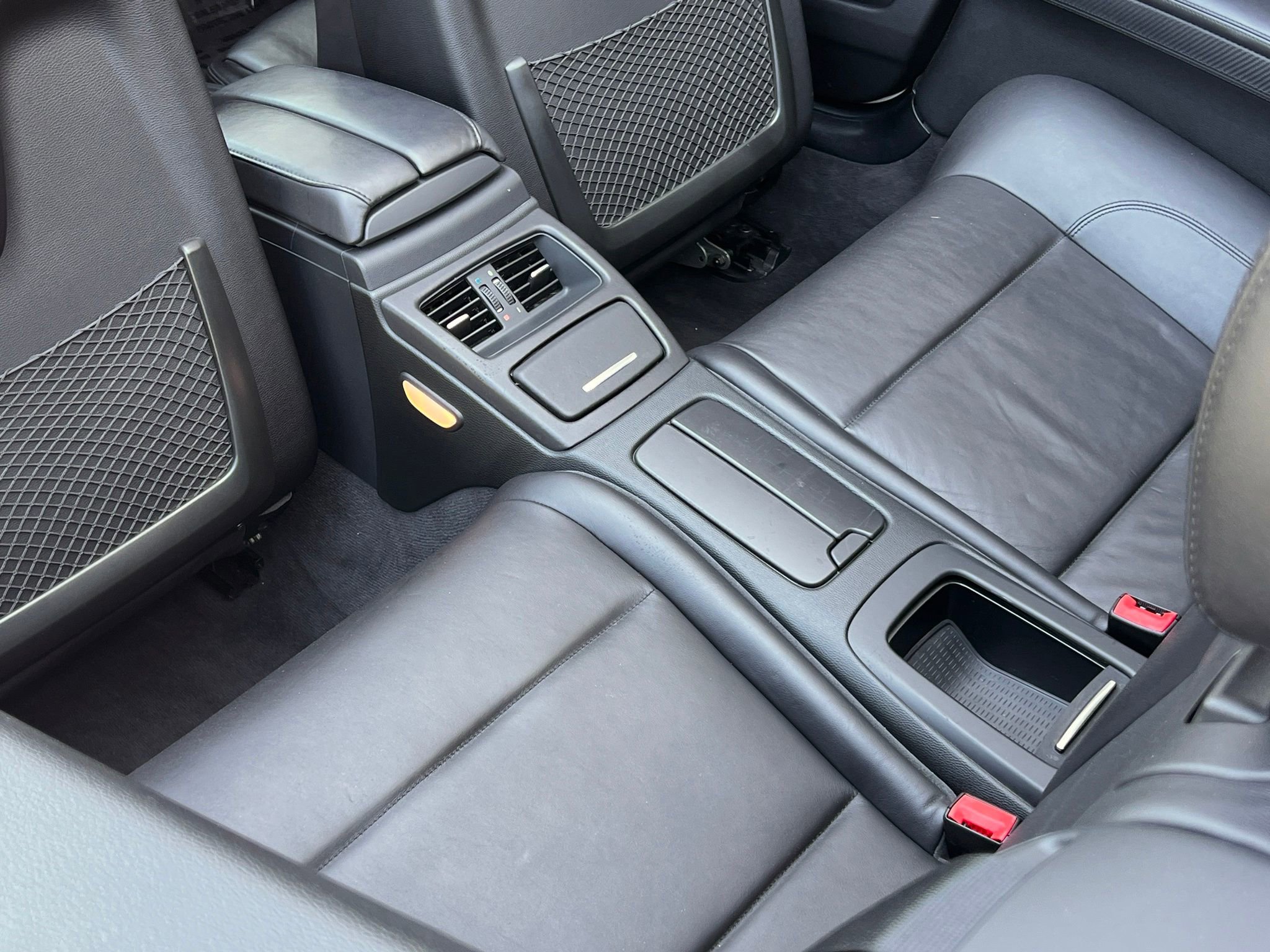 Used 2013 BMW M3 Convertible RWD image 22