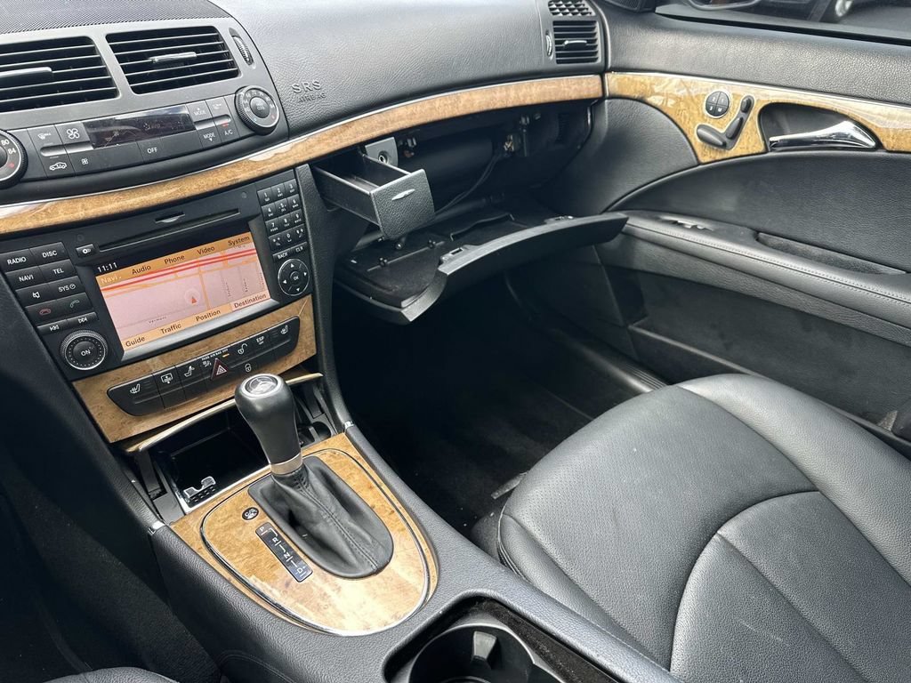 Used 2009 Mercedes-Benz E 350 4MATIC Sedan image 33