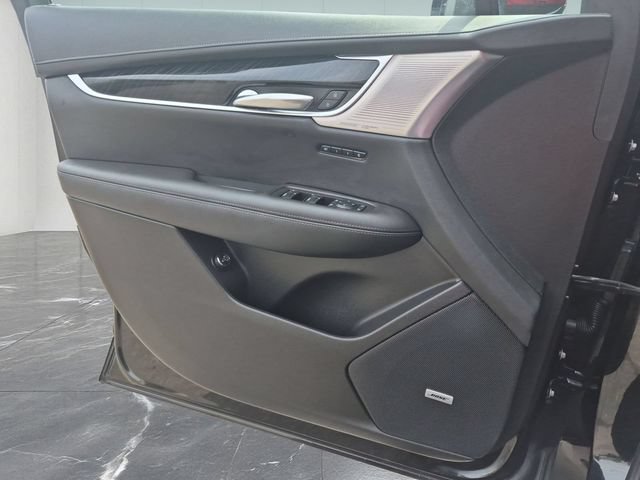 Certified 2025 Cadillac XT6 Premium Luxury w/ LPO, Floor Liner Package AWD/4WD image 16
