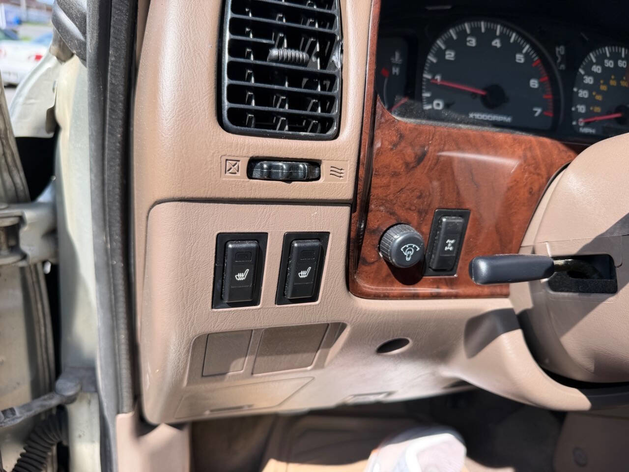 Used 2001 Toyota 4Runner Limited image 18
