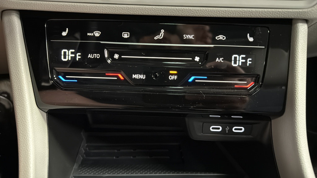 New 2026 Volkswagen Jetta SE FWD image 28