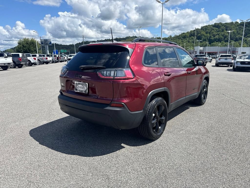 Used 2021 Jeep Cherokee Latitude Plus AWD/4WD image 17